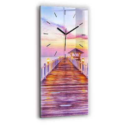 Horloge verticale en verre Pont dans le port le soir