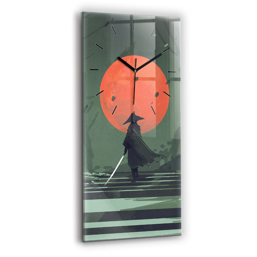 Horloge verticale en verre Samouraï dans la forêt