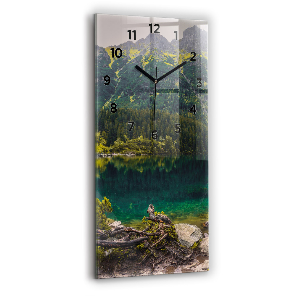 Horloge rectangulaire verticale Morskie Oko dans les Tatras