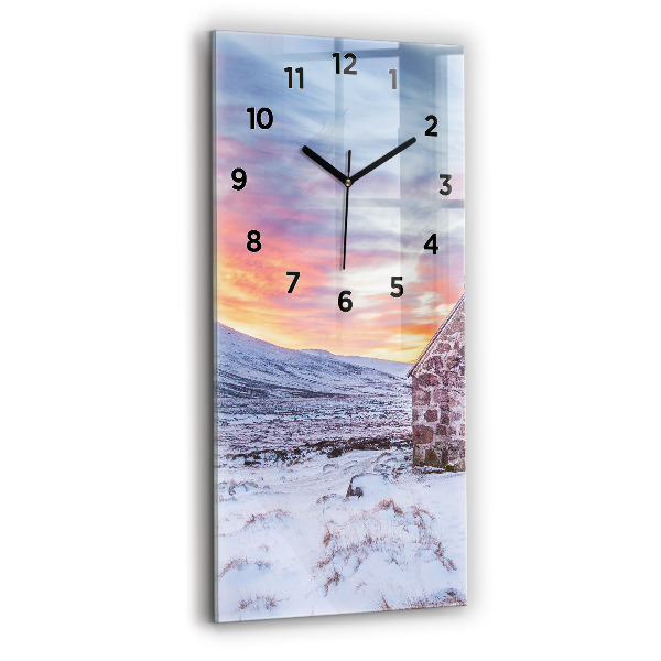 Horloge rectangulaire verticale Chalet dans les montagnes