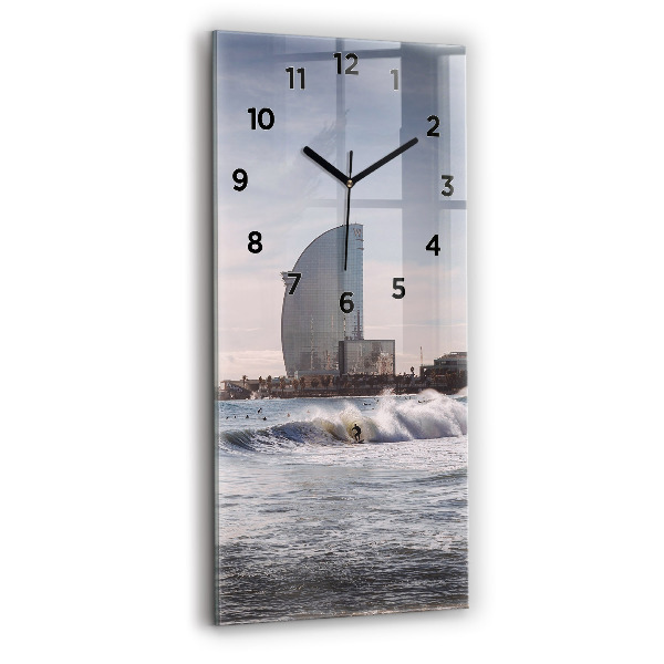 Horloge rectangulaire verticale Surfeur de Barcelone