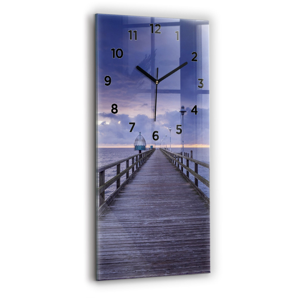 Horloge verticale en verre Jetée sur la mer Baltique