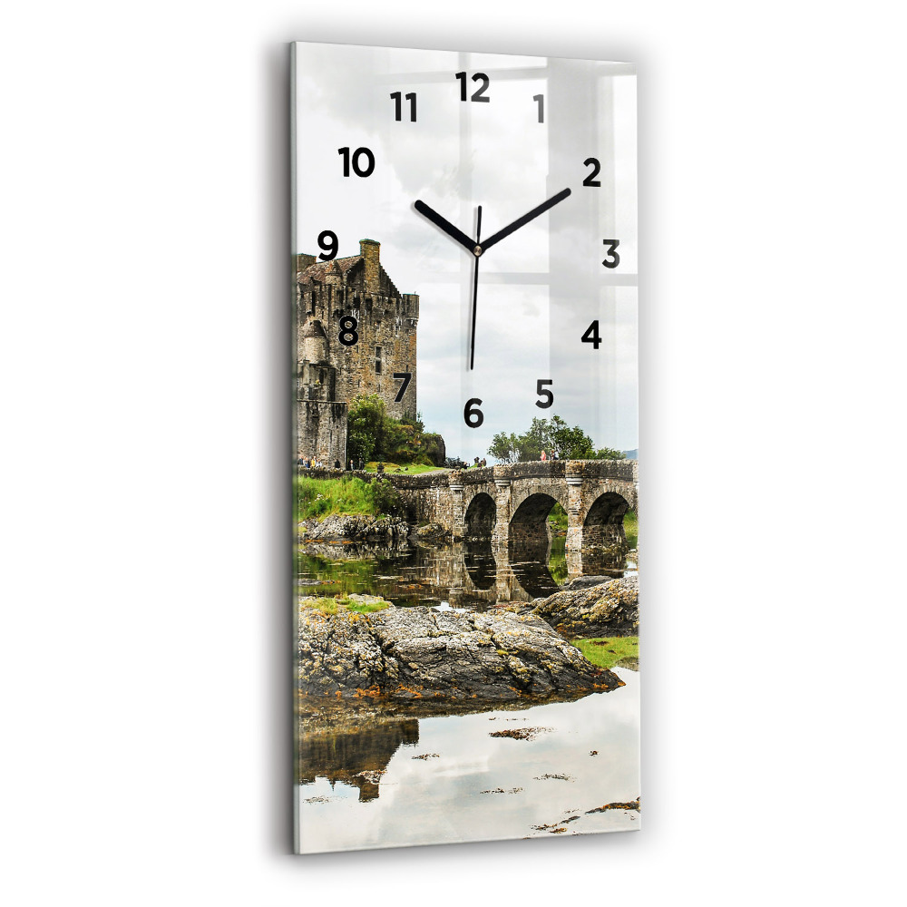 Horloge rectangulaire verticale Château d'Eilean Donan en Écosse