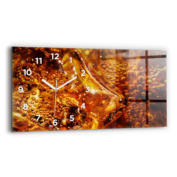 Horloge rectangulaire horizontale Gros plan sur une boisson