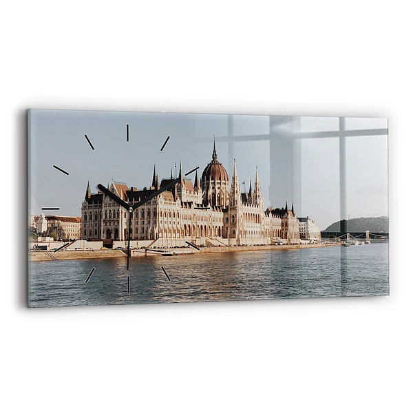 Horloge horizontale en verre Parlement à Budapest