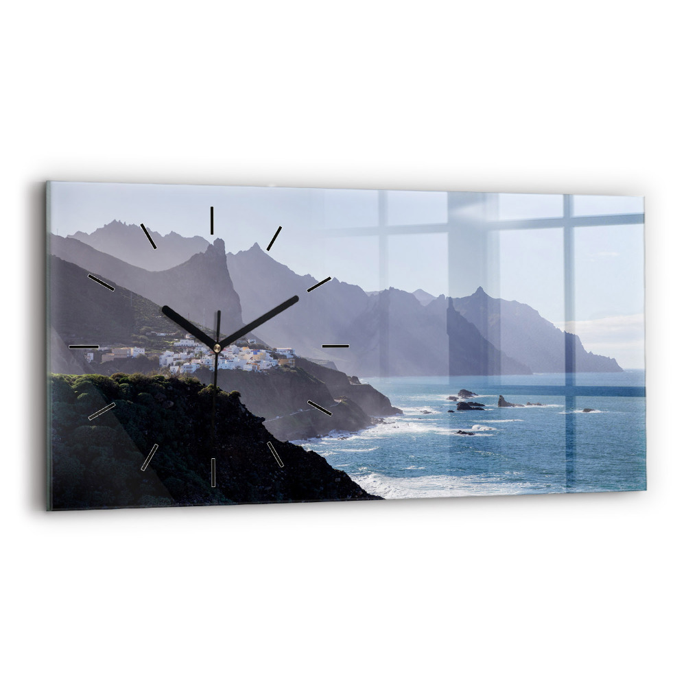 Horloge horizontale en verre Montagnes au bord de l'océan