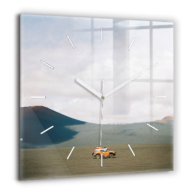 Pendule carrée en verre 60x60 cm Véhicule dans le désert du Kamchatka