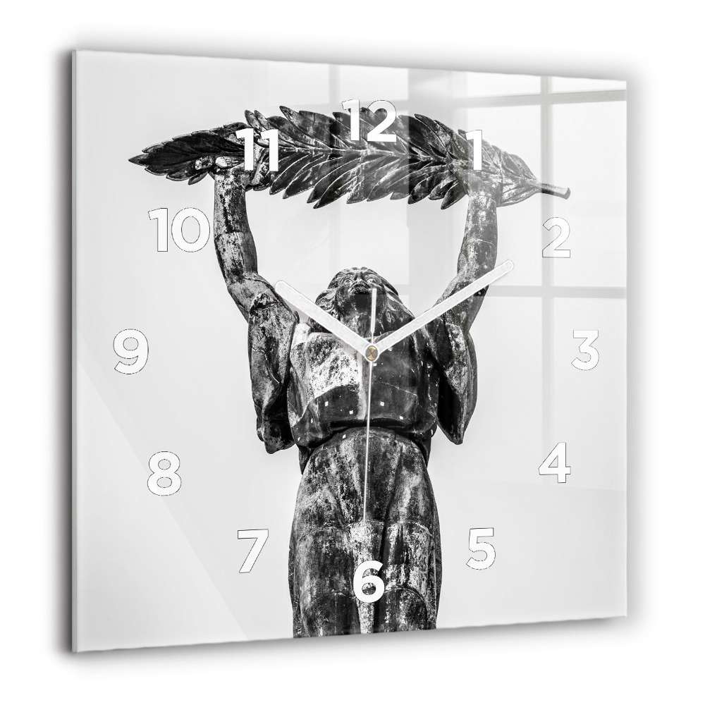 Horloge murale carrée 60x60 cm Statue de la Liberté à Budapest