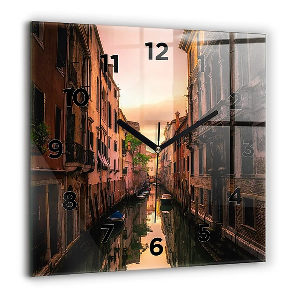 Pendule carrée en verre 60x60 cm Vue du canal dans la ville