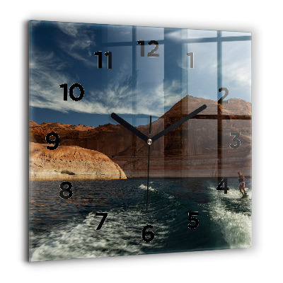 Horloge murale carrée 60x60 cm Personne sur des skis nautiques