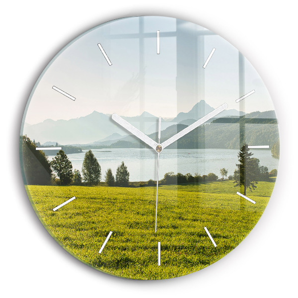 Horloge ronde en verre Montagnes et champs