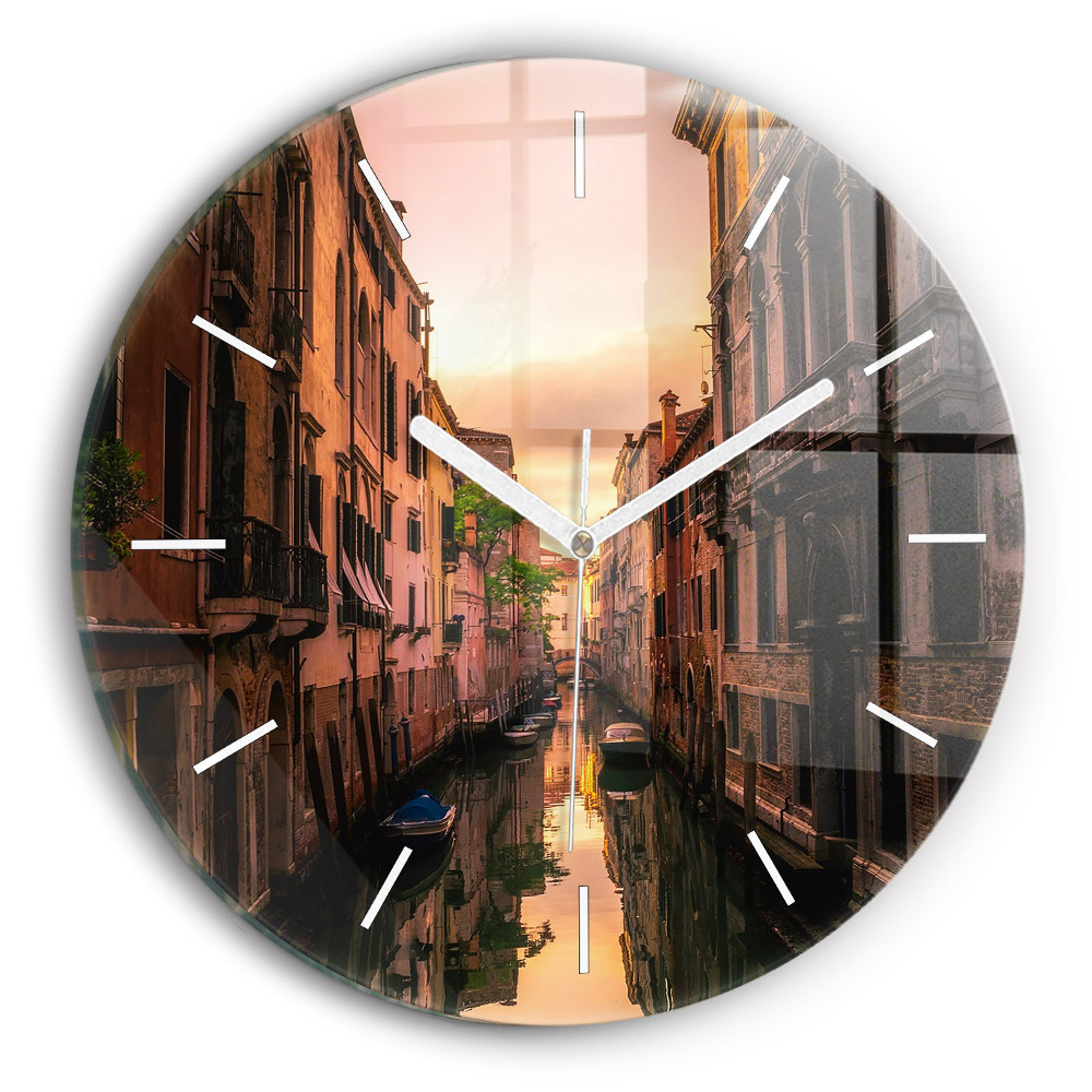 Horloge ronde murale Vue du canal dans la ville