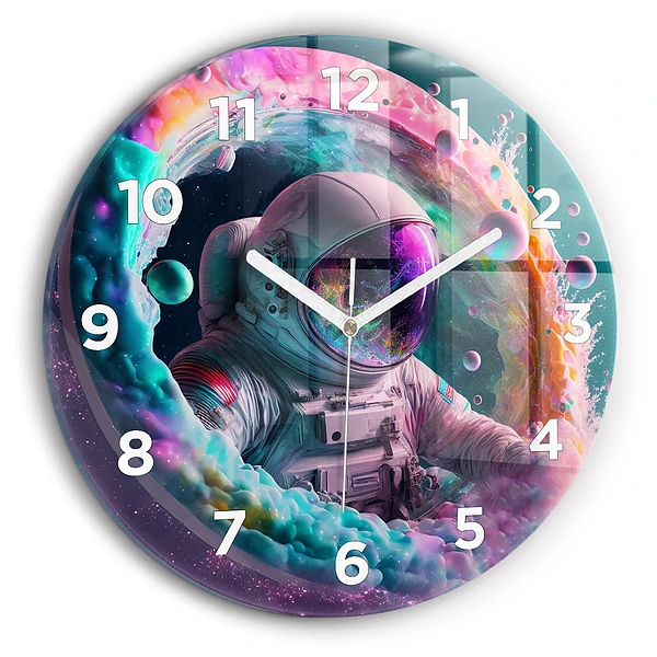 Horloge ronde Cosmonaute et nuages colorés