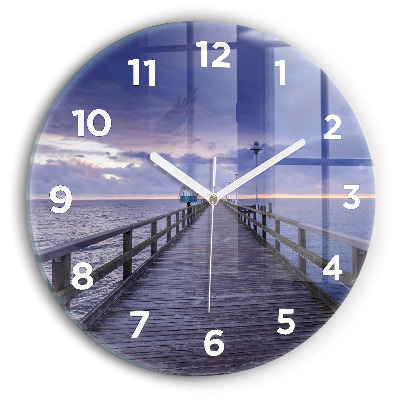 Horloge ronde Jetée sur la mer Baltique