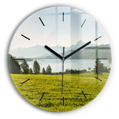 Montagnes et champs Horloge ronde en verre