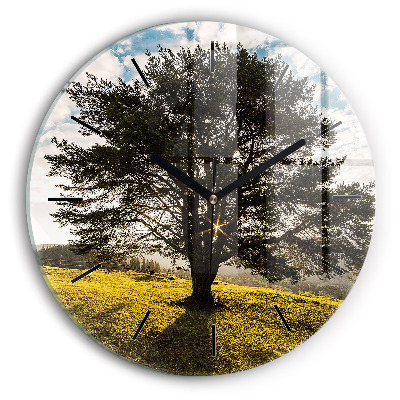 Arbre sur une colline Horloge ronde en verre
