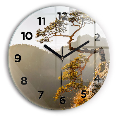 Horloge ronde Arbre dans les montagnes