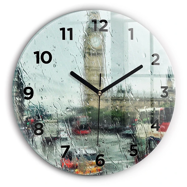 Horloge ronde Londres sous la pluie