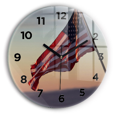 Horloge ronde en verre Le drapeau américain flottant
